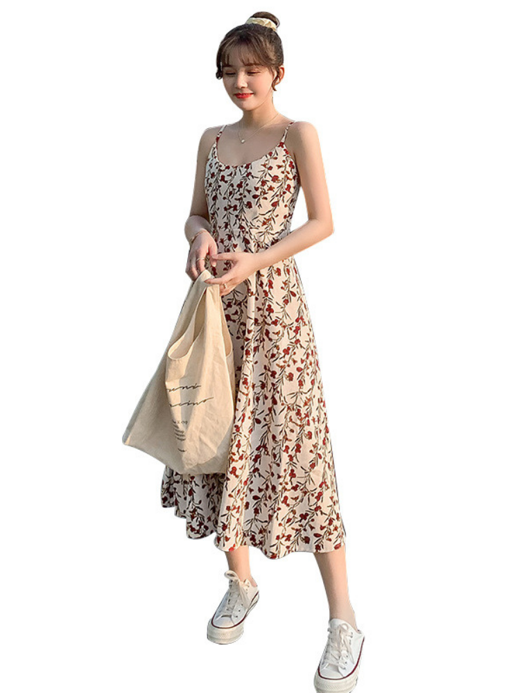 Vestido de verano con cuello halter y estampado floral