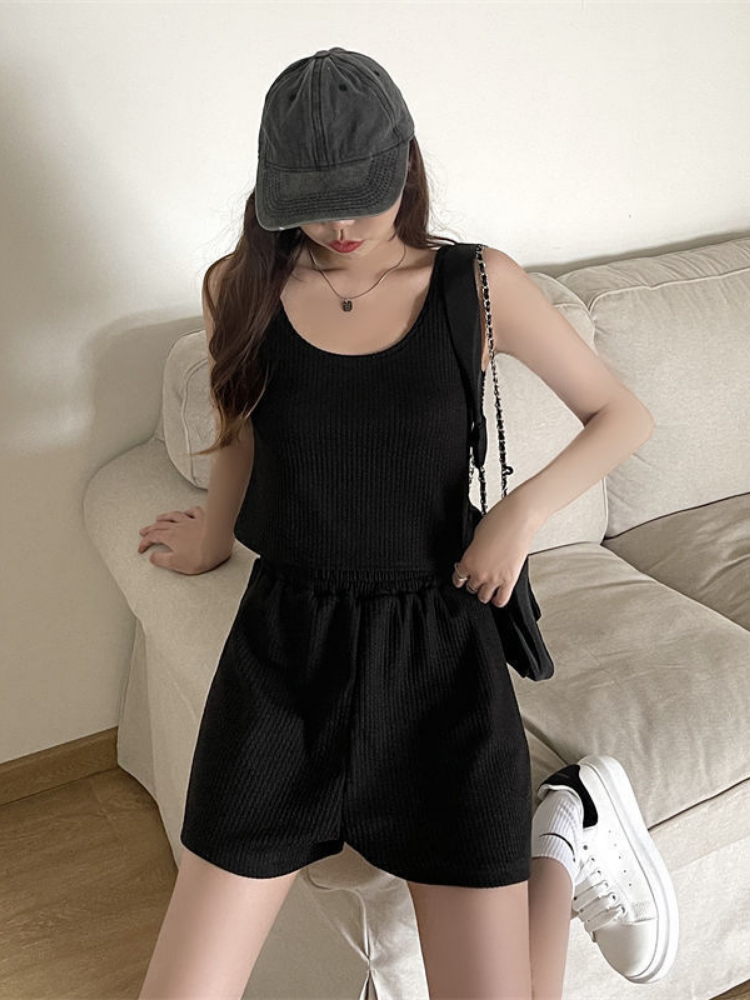 Conjunto informal de camiseta sin mangas y pantalones cortos de verano