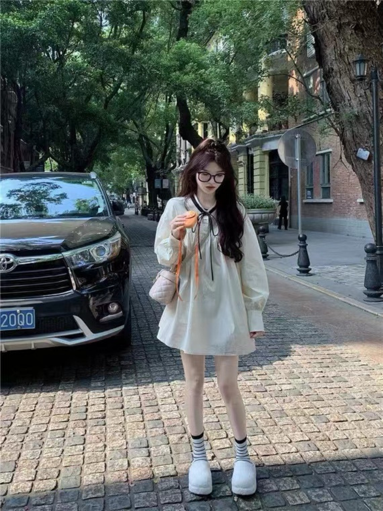 Lindo vestido de muñeca japonesa